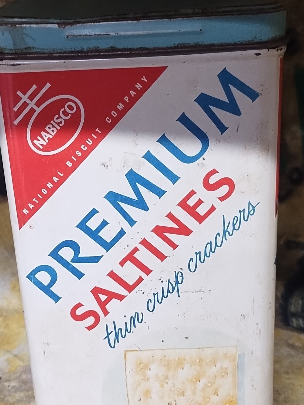 Nabisco Premium Saltines Tin - White, Blue & Red